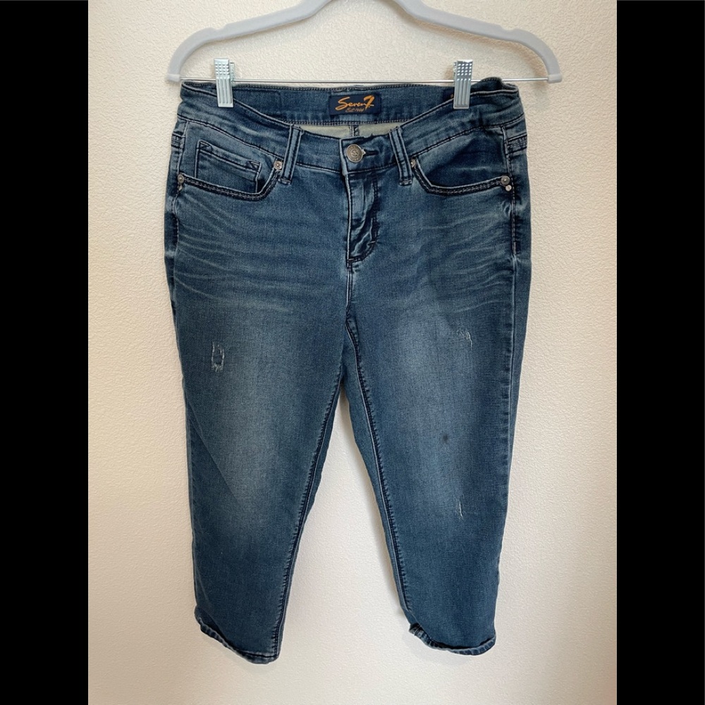 Seven7 Girlfriend Jean Capri
W/Distressing, 6
Seven7